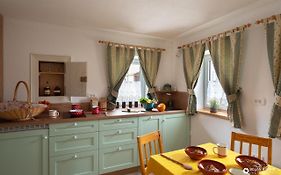 Cherry House - Cosy House - Ideal For Bear Watching, In The Neighborhood Of The Medieval Sneznik Castle